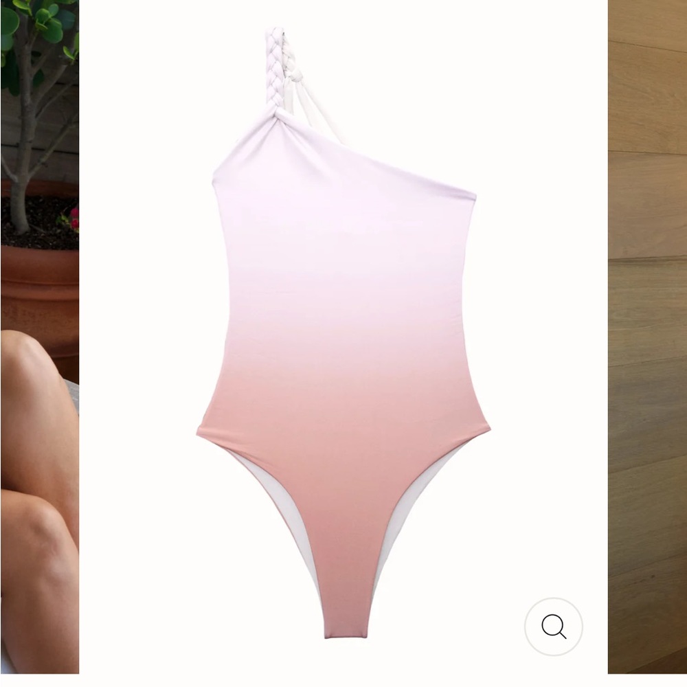Elegant Pink Ombre One-Shoulder Swimsuit